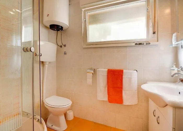 Appartamento With A Parking Space Losinj, Losinj - 20930