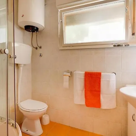 Appartamento With A Parking Space Losinj, Losinj - 20930